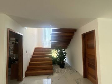 Exclusiva Residencia de Autor en Valle de Zamarrero - Diseño Moderno y Amplios Espacios