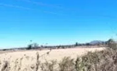 Rancho en venta a pie de carretera a la entrada de Pueblo Nuevo.