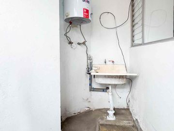 Se alquila amplio duplex en san borja