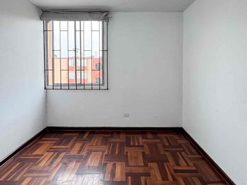 Se alquila amplio duplex en san borja