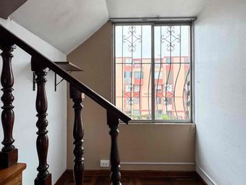 Se alquila amplio duplex en san borja