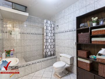 VENTA CASA EN LA PORTADA DEL SOL PRIMERA ETAPA, LA MOLINA