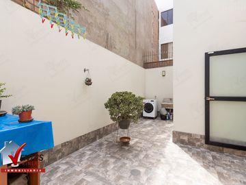 VENTA CASA EN LA PORTADA DEL SOL PRIMERA ETAPA, LA MOLINA