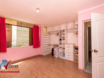 VENTA CASA EN LA PORTADA DEL SOL PRIMERA ETAPA, LA MOLINA