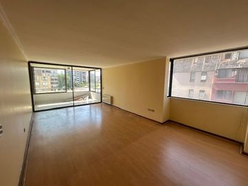 Departamento 3 dormitorios 2 baños Estac y Bod Colón 3663. Las Condes