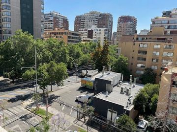 Departamento 3 dormitorios 2 baños Estac y Bod Colón 3663. Las Condes