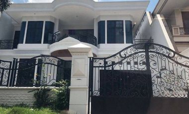 Sewa Rumah Graha Family Blok D