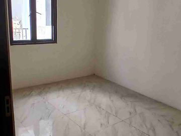 Dijual Rumah Siap Huni SHM Dijakarta Timur