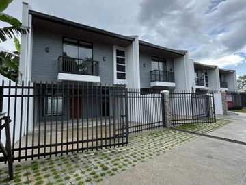 FOR SALE! 2-Storey Duplex House and Lot in Brgy Mandalagan Bacolod City-AP