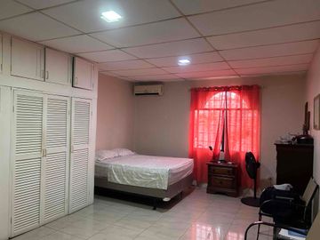 VENDO LINDA CASA UBICADA EN CONDOMINIO PRIVADO