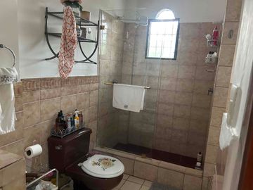 VENDO LINDA CASA UBICADA EN CONDOMINIO PRIVADO