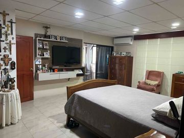 VENDO LINDA CASA UBICADA EN CONDOMINIO PRIVADO