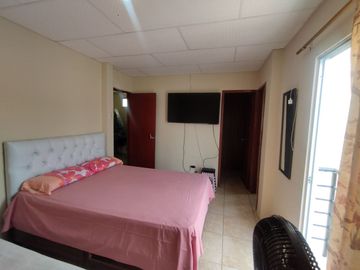 Casa en venta – Urbanización Metropolis 2, Av. Narcisa de Jesús