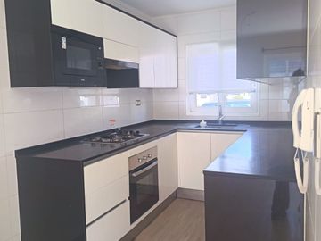 Venta Casa Mediterránea 3 dorm. en Condominio Villa Alemania