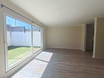 Venta Casa Mediterránea 3 dorm. en Condominio Villa Alemania