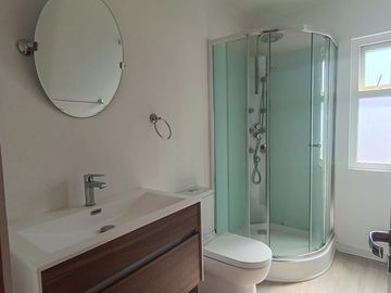 Venta Casa Mediterránea 3 dorm. en Condominio Villa Alemania