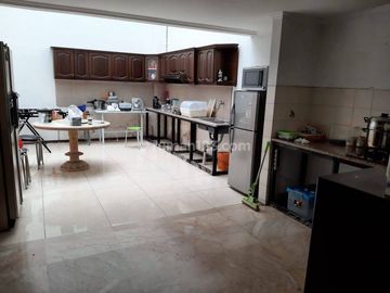 A01 Jual BU Rumah Besar Jalan Lega Murah di Tomang Slipi Tanjung Duren
