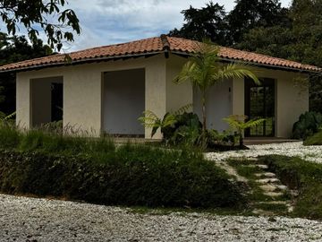 LOTE - MALL A BORDO DE VÍA LAS PALMAS