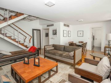 Magnífico Tríplex en venta en Puerto Madero Exclusivo con quincho vidriado y parrilla propia ÚNICO