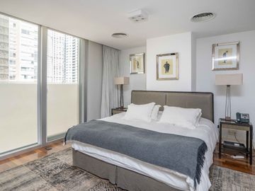 Magnífico Tríplex en venta en Puerto Madero Exclusivo con quincho vidriado y parrilla propia ÚNICO