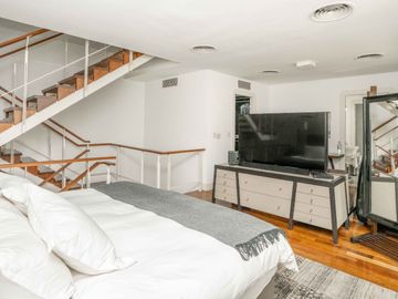 Magnífico Tríplex en venta en Puerto Madero Exclusivo con quincho vidriado y parrilla propia ÚNICO