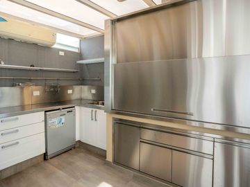 Magnífico Tríplex en venta en Puerto Madero Exclusivo con quincho vidriado y parrilla propia ÚNICO