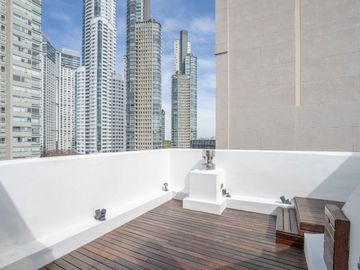 Magnífico Tríplex en venta en Puerto Madero Exclusivo con quincho vidriado y parrilla propia ÚNICO