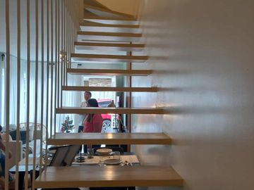 House & Lot For Sale in Eleve Homes Tagaytay City-MC