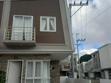 House & Lot For Sale in Eleve Homes Tagaytay City-MC