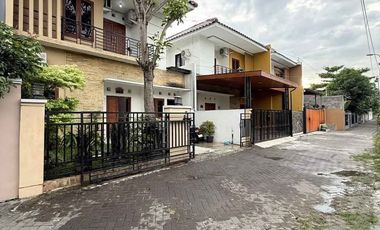 RUMAH CANTIK 2 LANTAI FULL FURNISHED DALAM KOTA UMBULHARJO