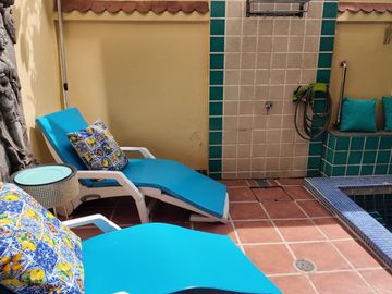 Hot Investment Opportunity – 5-Storey Townhouse with 5 Luxury Apartments | Pratumnak Hill, Pattaya