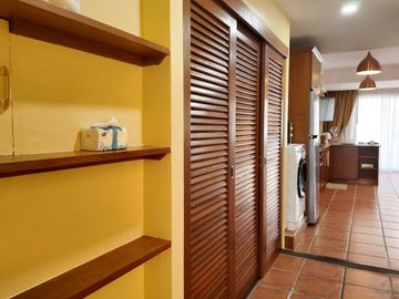 Hot Investment Opportunity – 5-Storey Townhouse with 5 Luxury Apartments | Pratumnak Hill, Pattaya