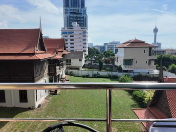 Hot Investment Opportunity – 5-Storey Townhouse with 5 Luxury Apartments | Pratumnak Hill, Pattaya