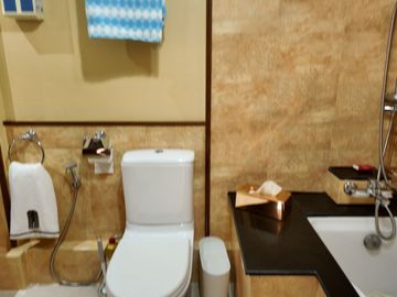 Hot Investment Opportunity – 5-Storey Townhouse with 5 Luxury Apartments | Pratumnak Hill, Pattaya