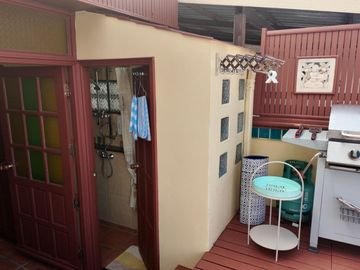 Hot Investment Opportunity – 5-Storey Townhouse with 5 Luxury Apartments | Pratumnak Hill, Pattaya