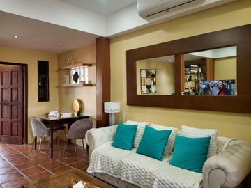 Hot Investment Opportunity – 5-Storey Townhouse with 5 Luxury Apartments | Pratumnak Hill, Pattaya