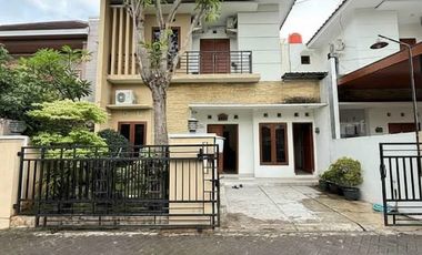 RUMAH CANTIK 2 LANTAI FULL FURNISHED DALAM KOTA – UMBULHARJO, YOGYAKARTA