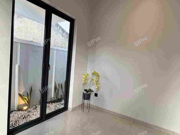 Rumah Siap Huni Di Kencana Loka BSD Tangerang Selatan