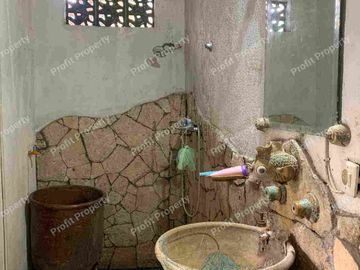 Dijual Rumah Antik Luas 737 m2 ada Joglo / Pendopo sangat cocok untuk Guest House