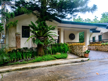 𝐅𝐮𝐥𝐥𝐲 𝐅𝐮𝐫𝐧𝐢𝐬𝐡𝐞𝐝 𝟑-𝐒𝐭𝐨𝐫𝐞𝐲 𝐃𝐮𝐩𝐥𝐞𝐱 𝐢𝐧 𝐓𝐚𝐠𝐚𝐲𝐭𝐚𝐲 𝐰𝐢𝐭𝐡 𝐉𝐚𝐜𝐮𝐳𝐳𝐢 & 𝐒𝐚𝐮𝐧𝐚 𝐅𝐨𝐫 𝐒𝐚𝐥𝐞 near Crosswind