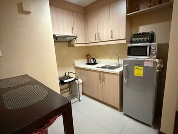 FOR SALE: Studio Unit at Mosaic Towers Makati City - ₱7M