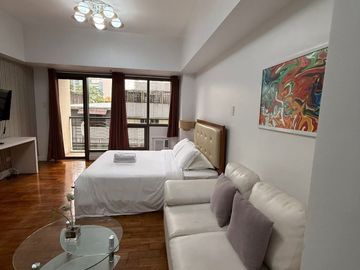 FOR SALE: Studio Unit at Mosaic Towers Makati City - ₱7M