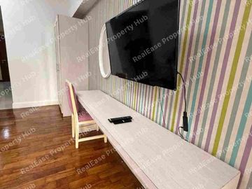 FOR SALE: Studio Unit at Mosaic Towers Makati City - ₱7M