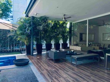 Residencial de un nivel en venta en privada exclusiva en Jurica