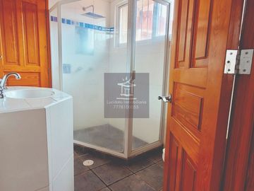 Casa en Renta Lomas de Ahuatlan con terraza