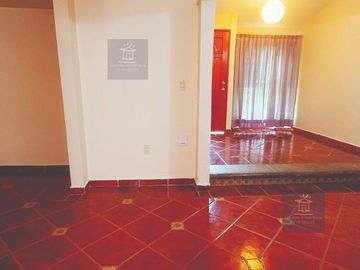 Casa en Renta Lomas de Ahuatlan con terraza