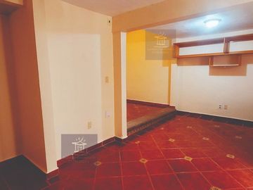 Casa en Renta Lomas de Ahuatlan con terraza