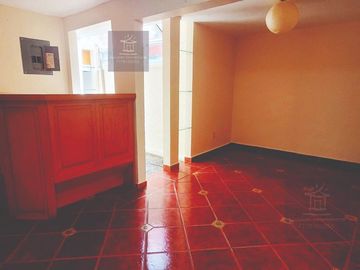 Casa en Renta Lomas de Ahuatlan con terraza