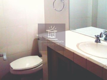 Casa en Renta Lomas de Ahuatlan con terraza