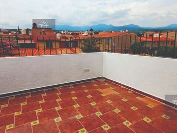 Casa en Renta Lomas de Ahuatlan con terraza